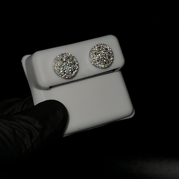 0.82 CT VVS Moissanite 925 Silver Round & Baguette Cluster Earring Studs 10mm - Picture 3 of 3